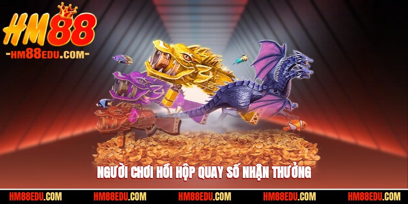 Người chơi hồi hộp quay số nhận thưởng